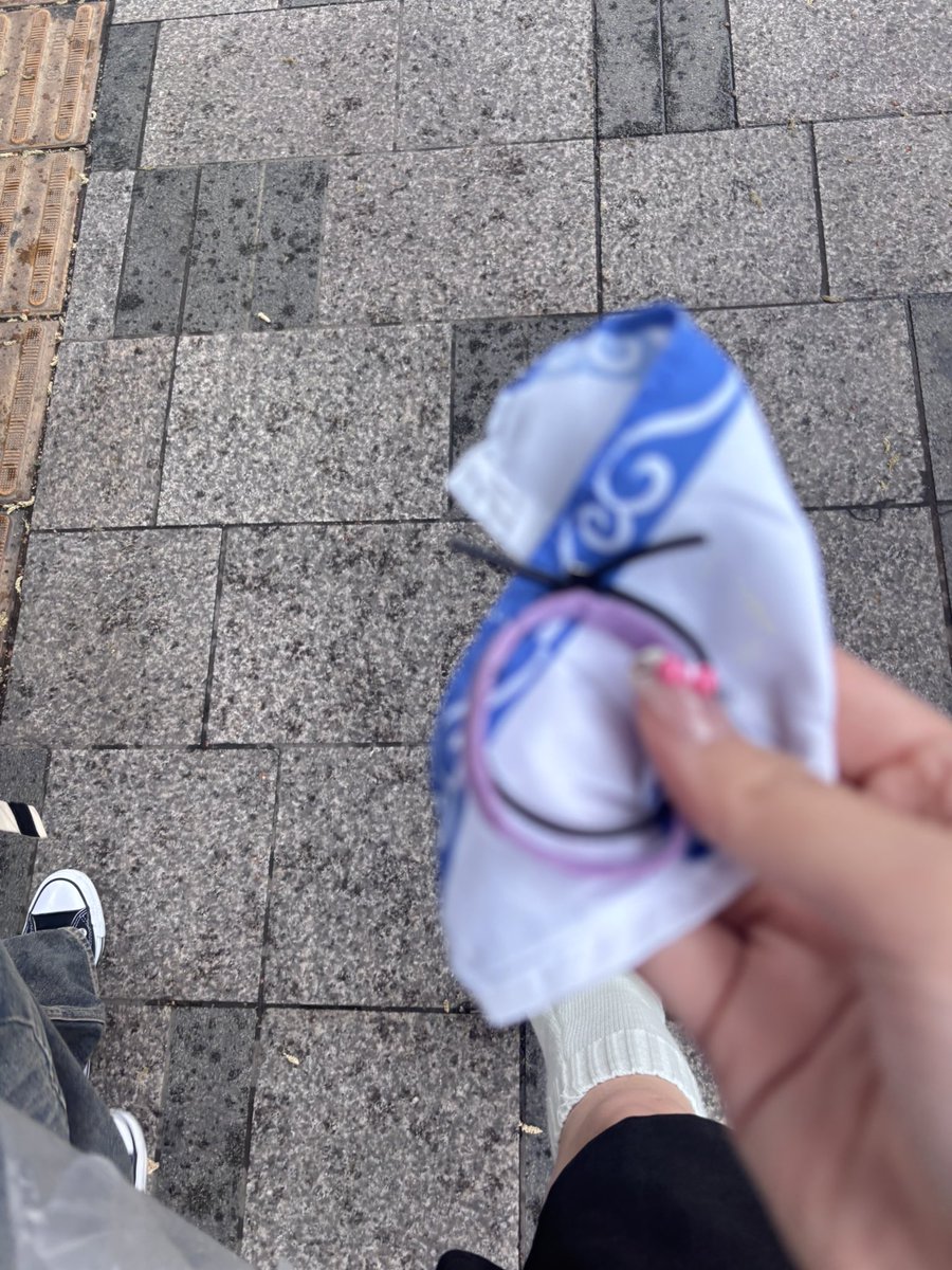 mam1ong's tweet photo. 긴상 인사동 갔다가 벗겨져버렷다…
멘고멘고 긴쨩…. https://t.co/y49J98Fnjj