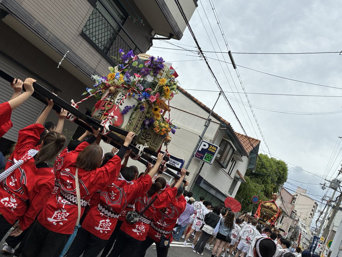 biribirichaa's tweet photo. もうすぐ宮入り！
お疲れ様でした♪ https://t.co/rtgwGHv64H