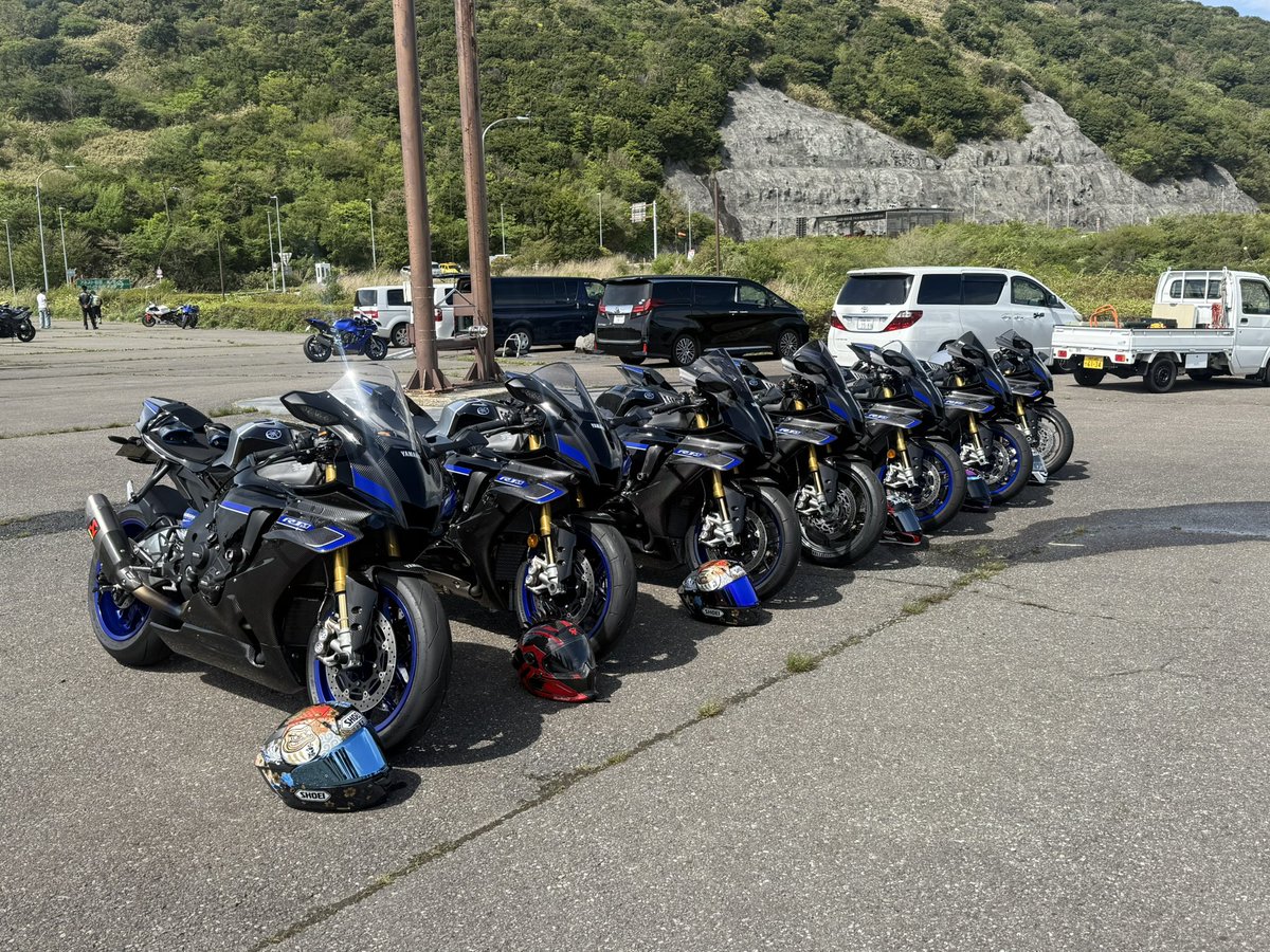 MasaTaro25R1's tweet photo. YZFミーティングお疲れ様でした！初参戦でしたけど楽しかったです！景品もありがとうございました！！ https://t.co/E2kcGMJfLj