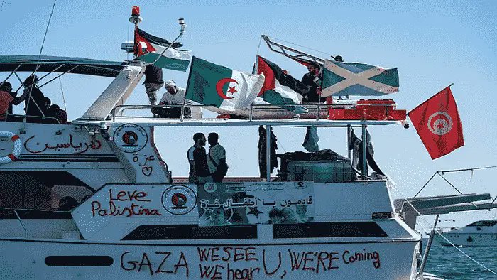 Carabanchelnet's tweet image. 📌La ‘Global Sumud Flotilla’ exige la intervención global inmediata para frenar el traslado ilegal de los secuestrados hacia la Palestina ocupada
carabanchel.net/la-global-sumu…
#Carabanchel #Madrid #VIDEOS #GlobalSumudFlotilla #palestina #SaifAbukeshek #ThiagoÁvila #trasladoilegal