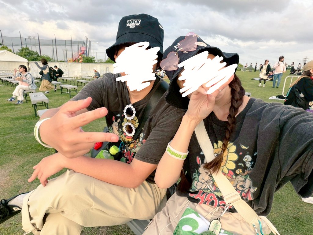 Oり tweet media