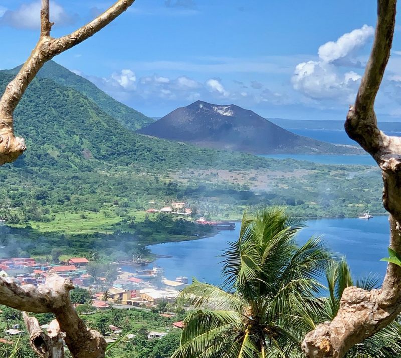 concienciaeco's tweet image. Guía de la selva tropical de Papúa Nueva Guinea como nunca te la contaron
goo.su/yItF2V
#medioambiente #viajar #turismo #ecoturismo #alojamientos #turismosostenible #destinos #experiencias #fotografía #PapuaNuevaGuinea #Oceanía #naturaleza #animales #selva #fotografía
