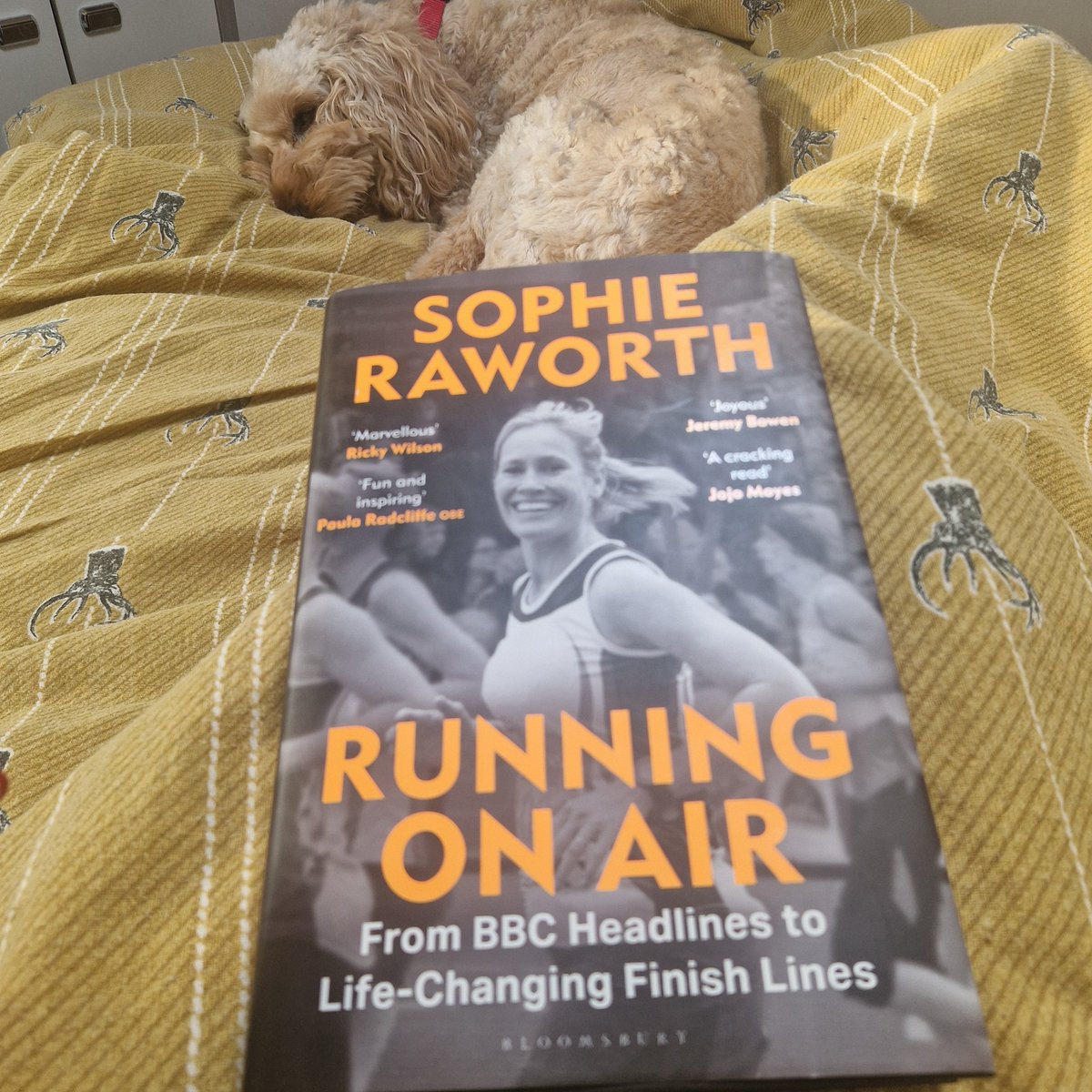 Roylea75's tweet photo. Didn't expect to start my day sobbing my heart out as I finished @Raworthontherun fabulous book. Your dad will be so proud 🥰 #keeprunning https://t.co/UH1gNzfieo