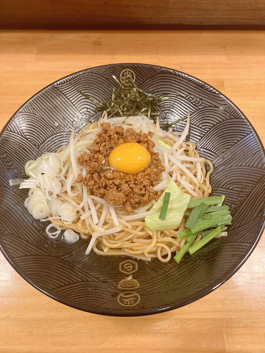 レキ tweet media