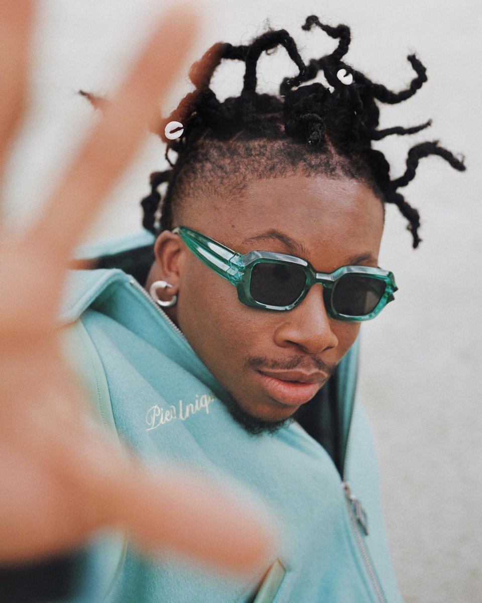 NOTJUSTOK's tweet photo. New Oxlade pictures 📸 

Sophomore album otw! 💿 📥 https://t.co/JHT3N1pmLt