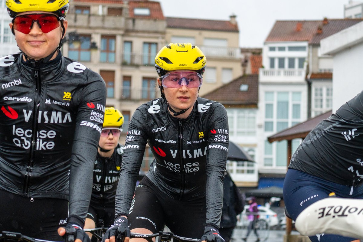 EsenciaCiclista's tweet image. 📸 1ª Etapa - La Vuelta Femenina 

#EsenciaCiclista #LaVueltaFemenina #ciclismo #cycling