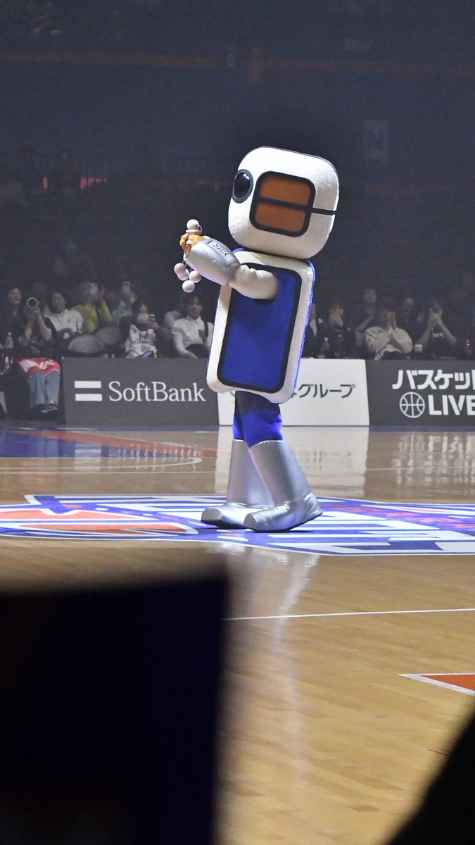 よた tweet media