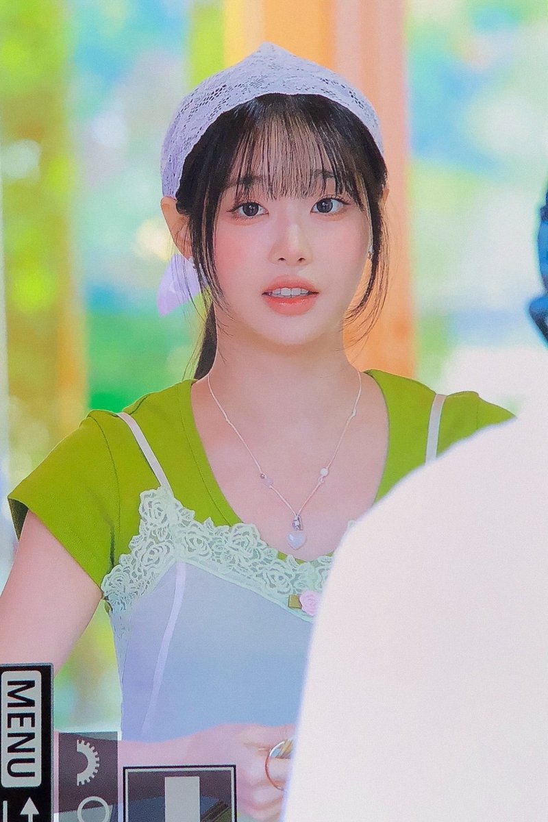 260504 프리뷰 

#츄 #CHUU