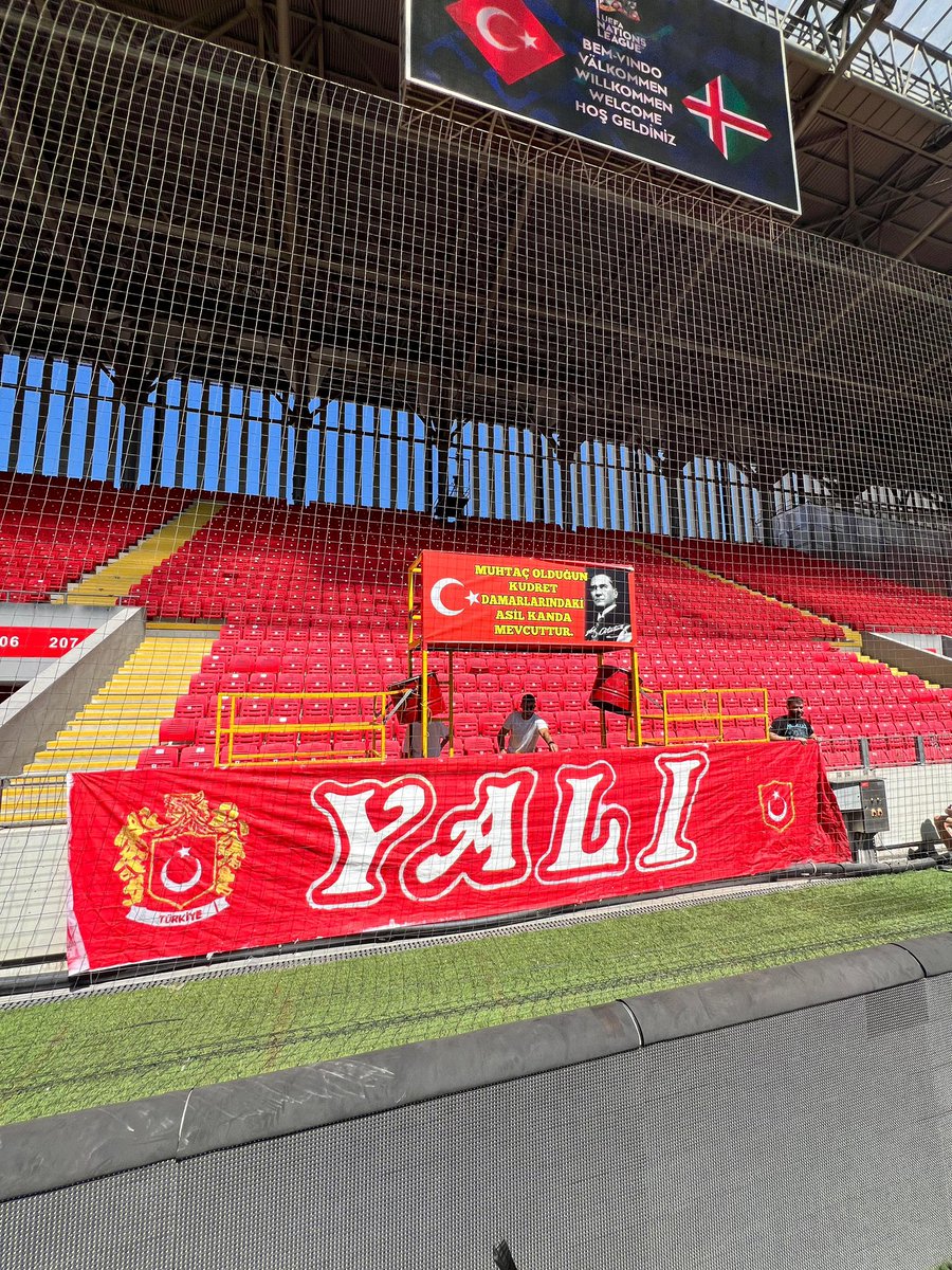Yalı Medya tweet media