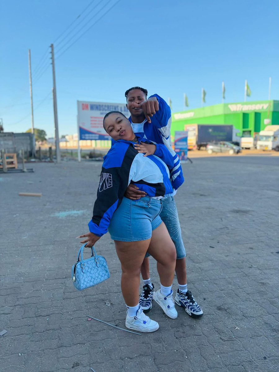 SaVheYa veX tweet media