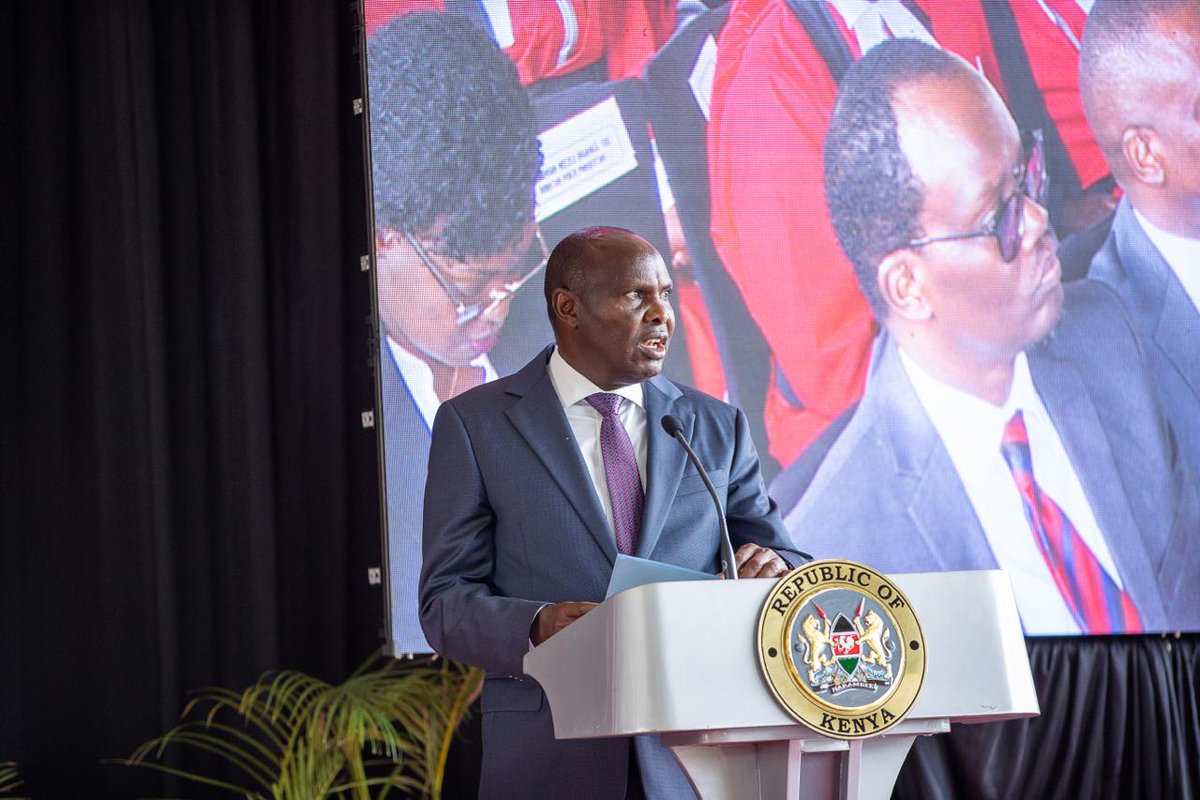 koske_felix's tweet photo. This morning, H.E. @WilliamsRuto presided over the swearing-in of newly appointed Judges of the High Court, the Environment and Land Court, and the COMESA Court of Justice at State House, Nairobi.

I wish them every success as they take up their responsibilities in strengthening the administration of justice and advancing the rule of law.