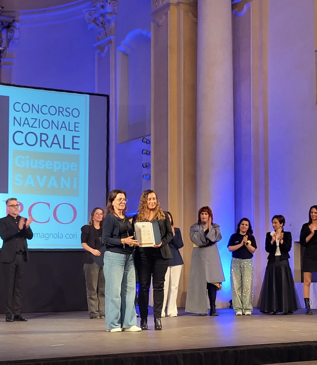 Un’altra esperienza indimenticabile per il nostro coro Parents' Choir, diretto da Marta Lauria, che ha partecipato al "Concorso Corale Nazionale Savani" di AERCO a Carpi (MO).
Il premio FASCIA DI BRONZO per la categoria Pop ci rende orgogliosi del percorso e pronti a migliorare.