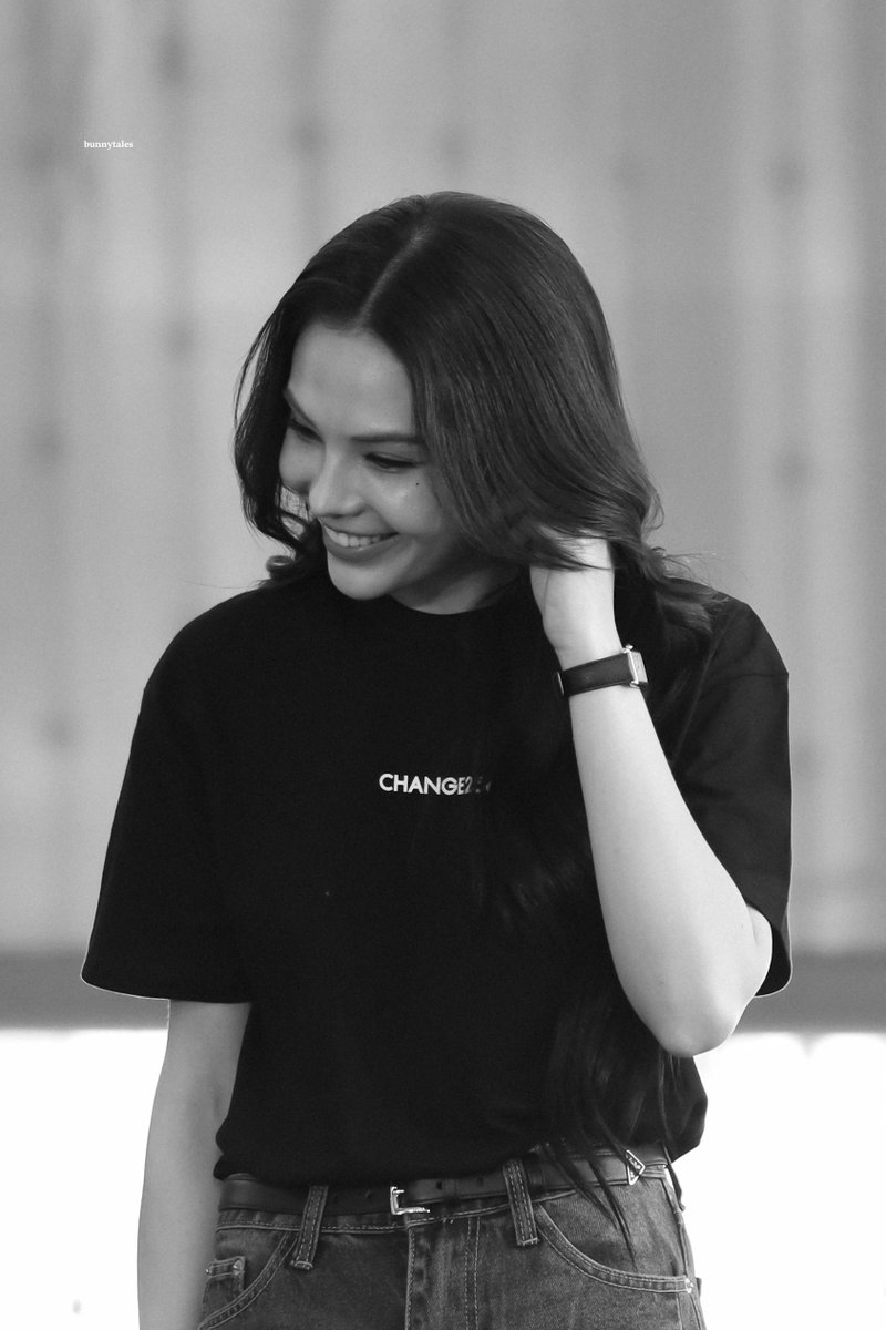 𝐛𝐮𝐧𝐧𝐲𝐭𝐚𝐥𝐞𝐬 tweet media