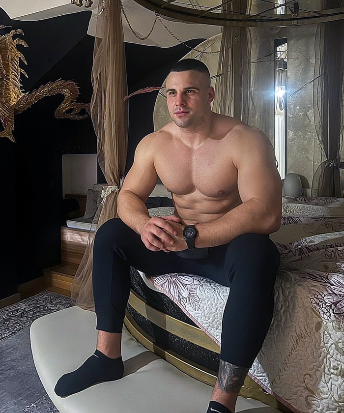 Serbian Muscle tweet media