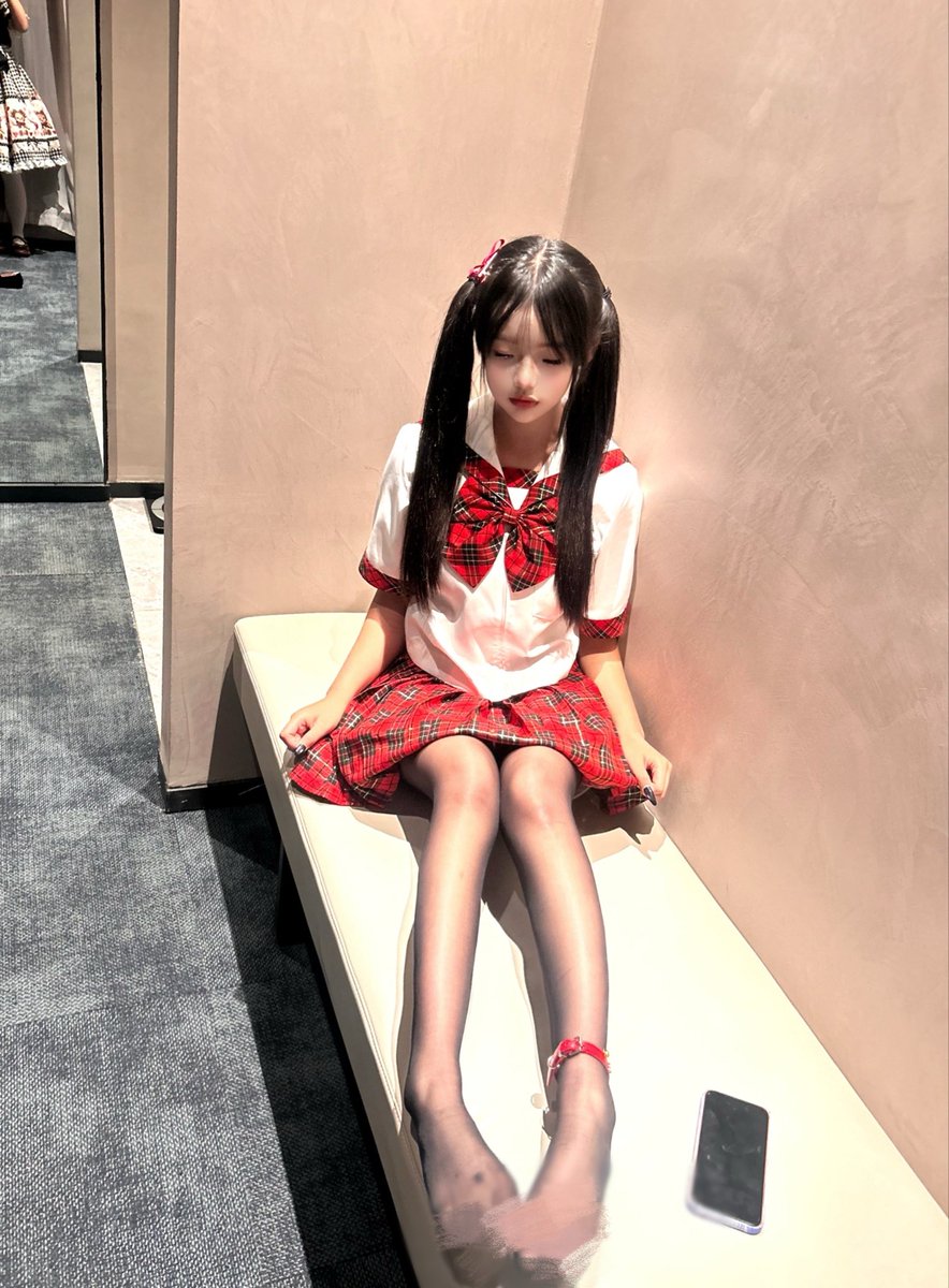 Mia tweet media