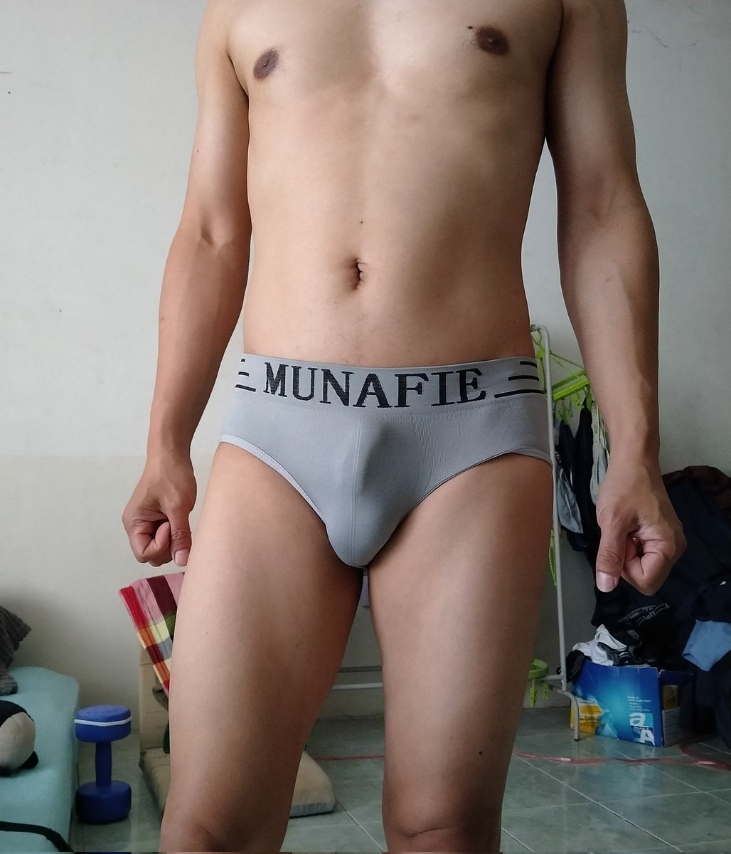 ชอบใส่ กกน.แบบๆๆบ้านๆๆ tweet media