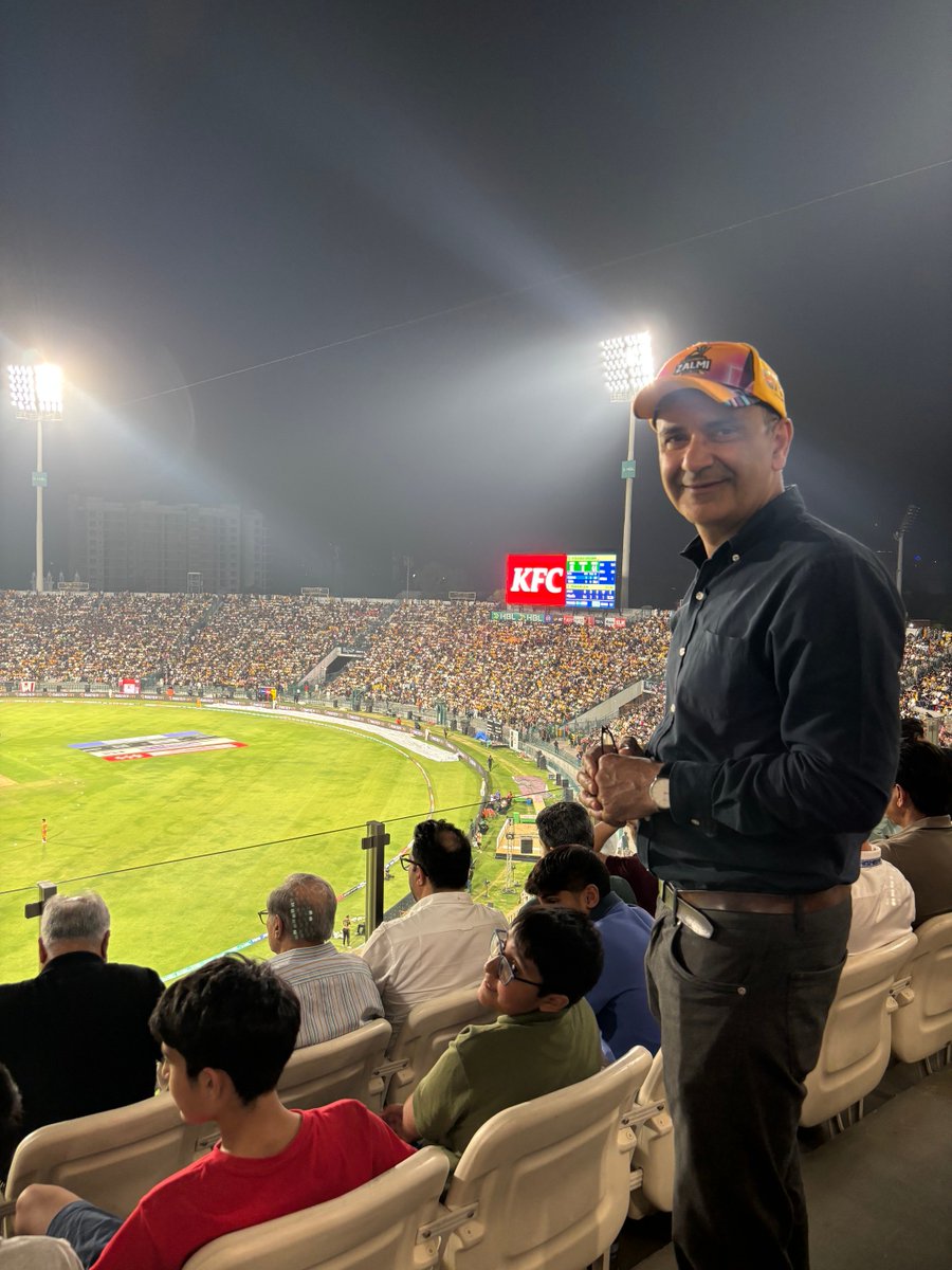 Tarik Ali Khan طارق علي خان tweet media