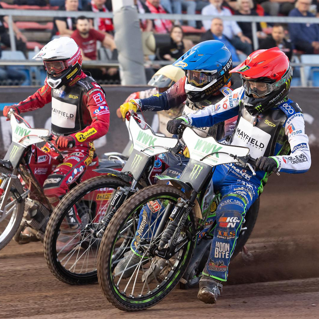 SpeedwayGP's tweet image. On fire 🔥

Bewley was on another level in Landshut, but just missed out on the clean sweep in the final. Will Prague be his redemption? 😮‍💨

#SGP #SpeedwayGP
