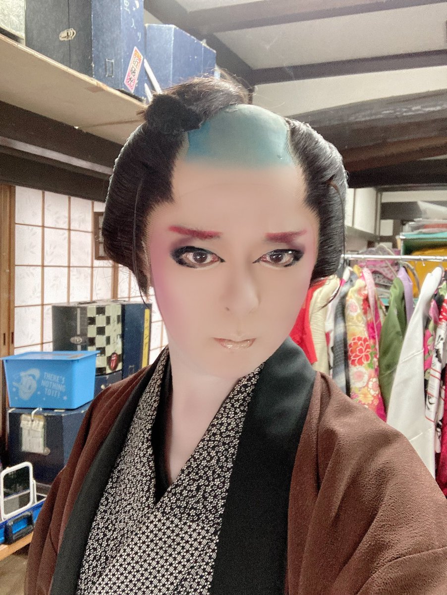 中々、バタつく開演中。ありがたくも舞踊ショーにも、7、8本出させて