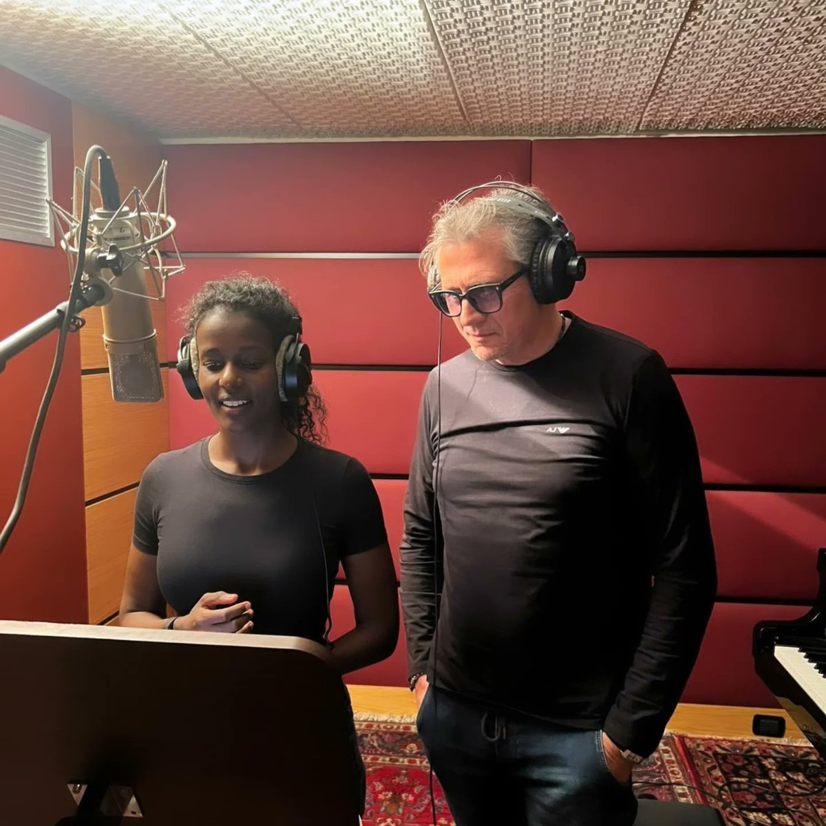 MariamSoprano's tweet image. New sound, new journey. 🎙️✨

#staytuned #musicproducer #operasingerlife #news #enjoythejourney