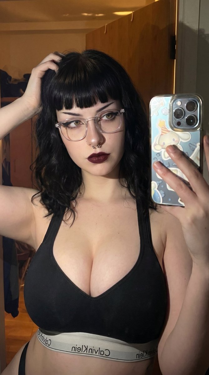 raven🖤 tweet media