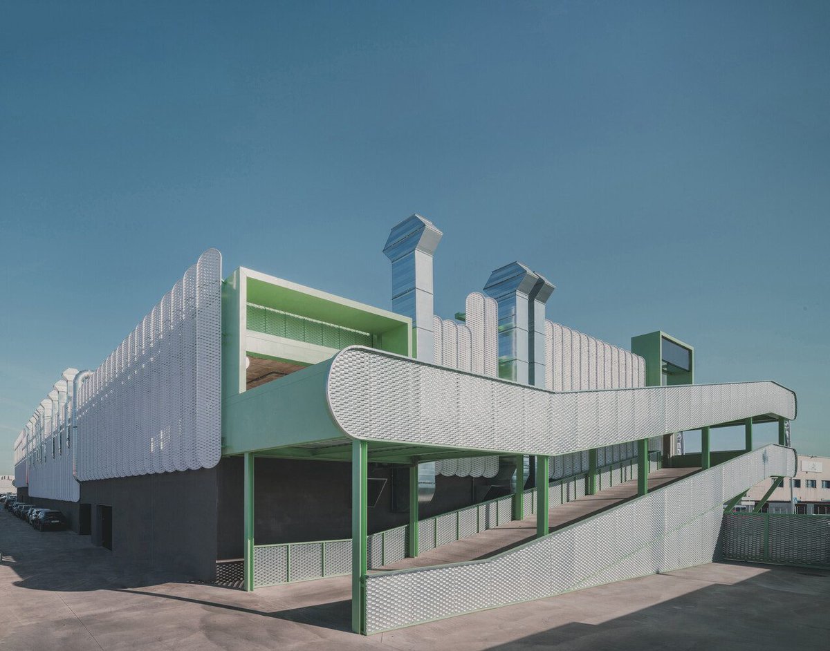 ArchDaily's tweet image. Leganés Auto Center by OOIIO Arquitectura
Spain 🇪🇸

#photography: Javier de Paz
archdaily.visitlink.me/WPCtfN
