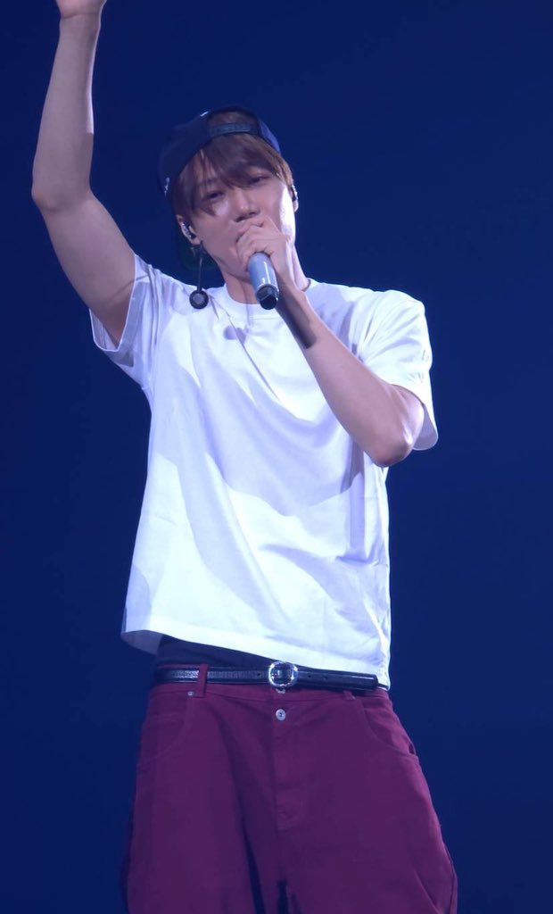 끼적 tweet media