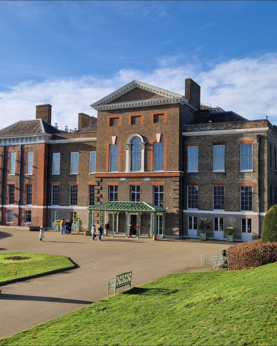 HRP_palaces's tweet photo. Woohoo it's Bank Holiday Monday! 😎 May the fourth be with you... 

For those lucky enough to have an extended weekend, how are you spending it? Psst! There's only one correct answer... 🏰 https://t.co/OStPUga3CG
