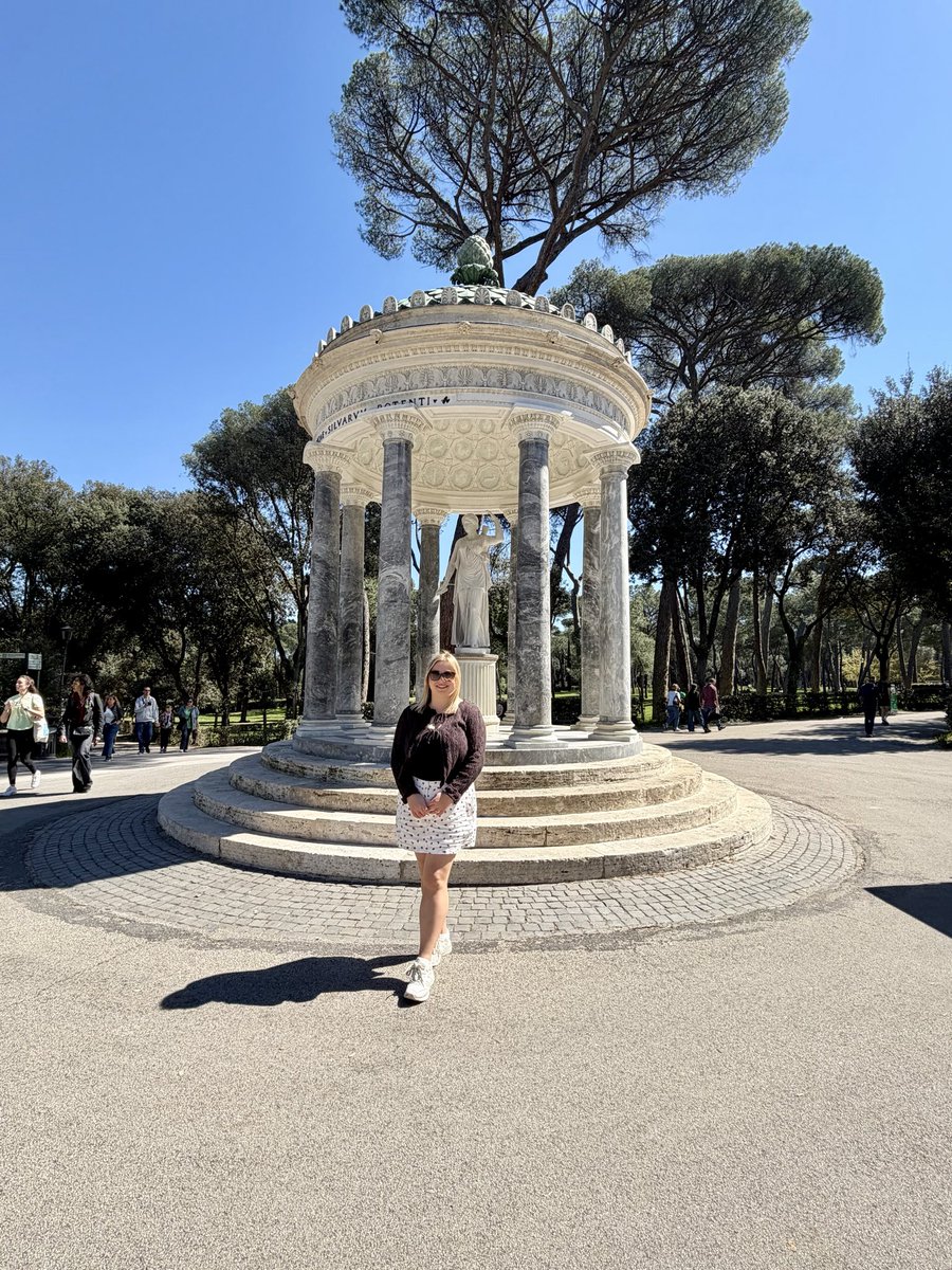KatherineFlynn1's tweet photo. Missing Rome on this gloomy Monday 🇮🇹 🍕 https://t.co/8vYi2dCtku