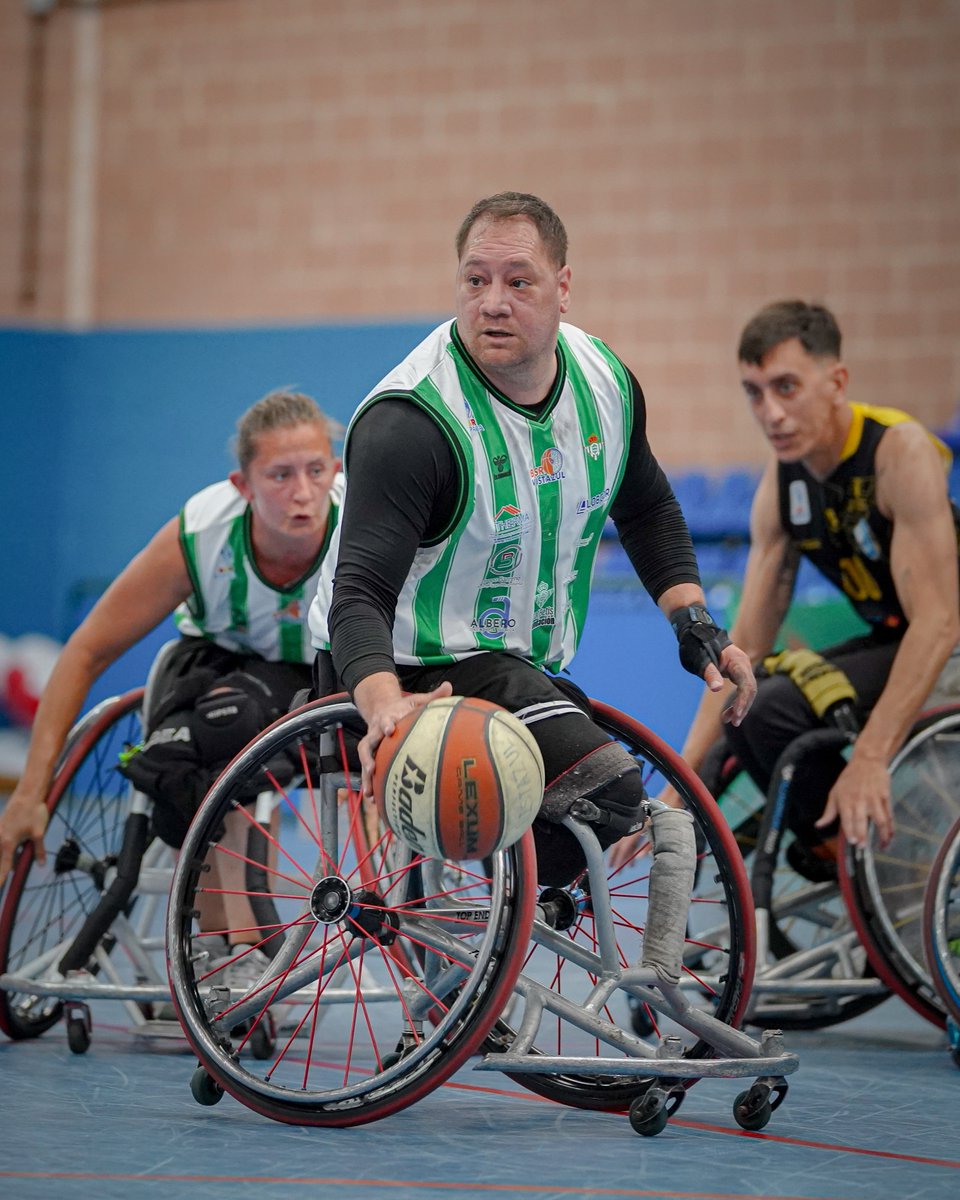 ¡Qué orgullo! 🥰

Este fin de semana el <a href="/bsrvistazul/">Club Deportivo BSR Vistazul</a> ha jugado su jornada liguera con la camiseta de nuestras Escuelas de Baloncesto ♿️🏀

¡Que tengáis un buen fin de temporada! 💚