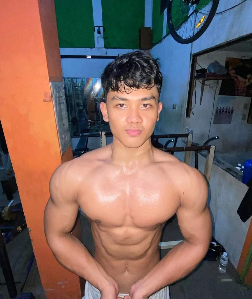 muscledailyid ⚜️ tweet media