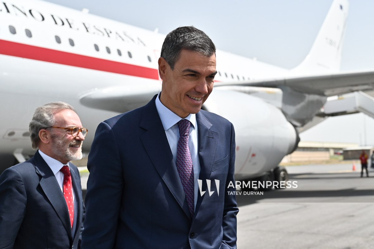 armenpress's tweet image. #Spanish PM @sanchezcastejon arrives in Yerevan for #EPC Summit following Ankara emergency landing

armenpress.am/en/article/124…