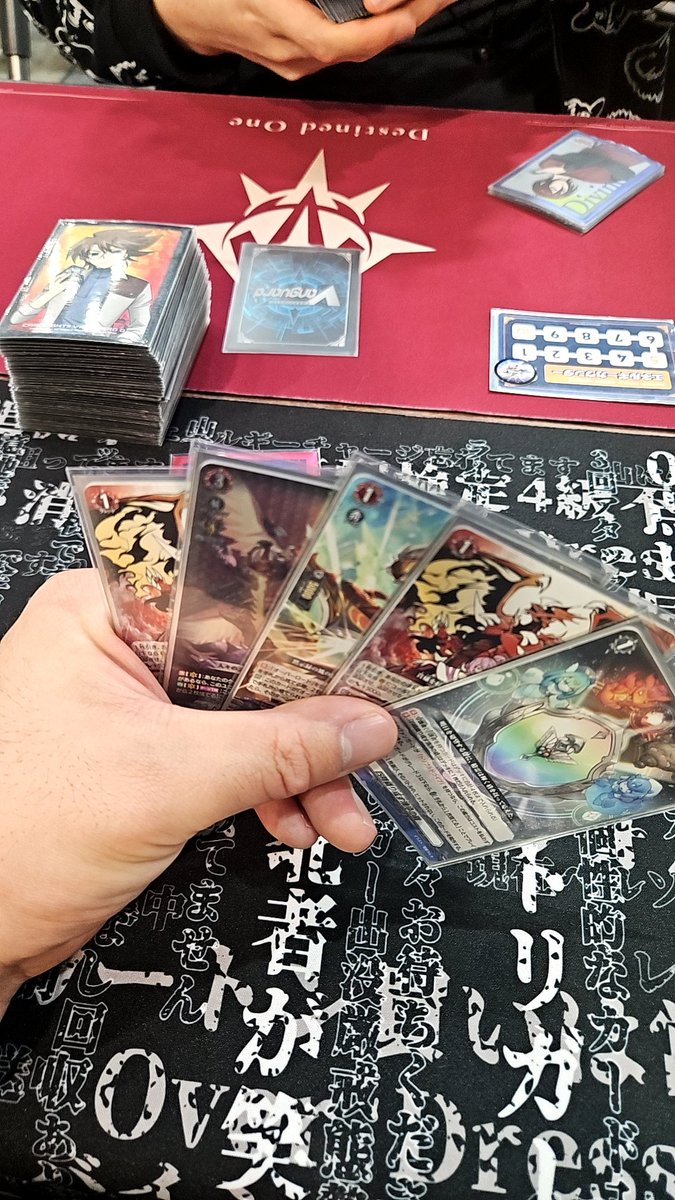 トドの助 tweet media