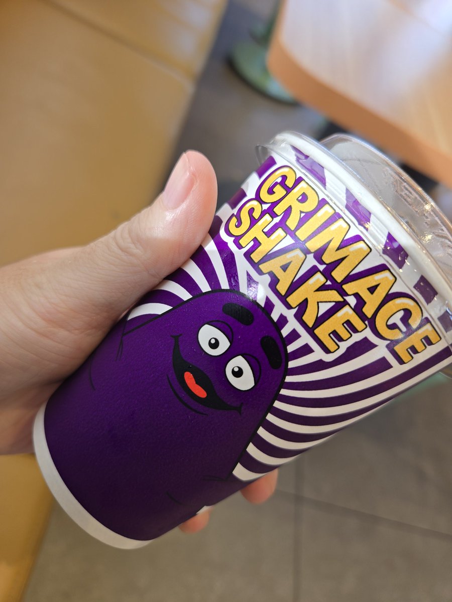 kasumiattubasa3's tweet image. グリマスシェイクを飲みに来た！
後はシャカポテとマックチキン
(〃´꒳`〃)

#グリマスシェイク
#マクドナルド
#McDonalds
