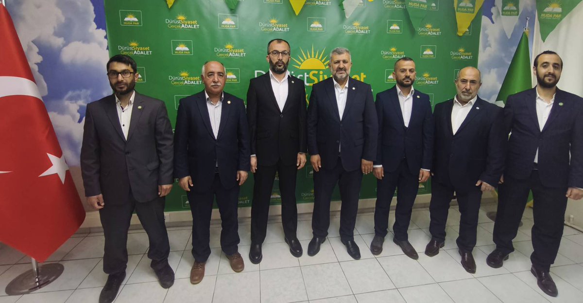 HÜDA PAR Denizli olarak 4. Olağan İlçe Kongrelerimizi büyük bir heyecan ve coşkuyla gerçekleştirdik.

Birlik ve kardeşlik ruhuyla çıktığımız bu yolda; adalet, hakkaniyet ve milletimize hizmet şuuruyla kongrelerimizi icra ediyor, davamızı daha da güçlendiriyoruz.

Bu kapsamda 7