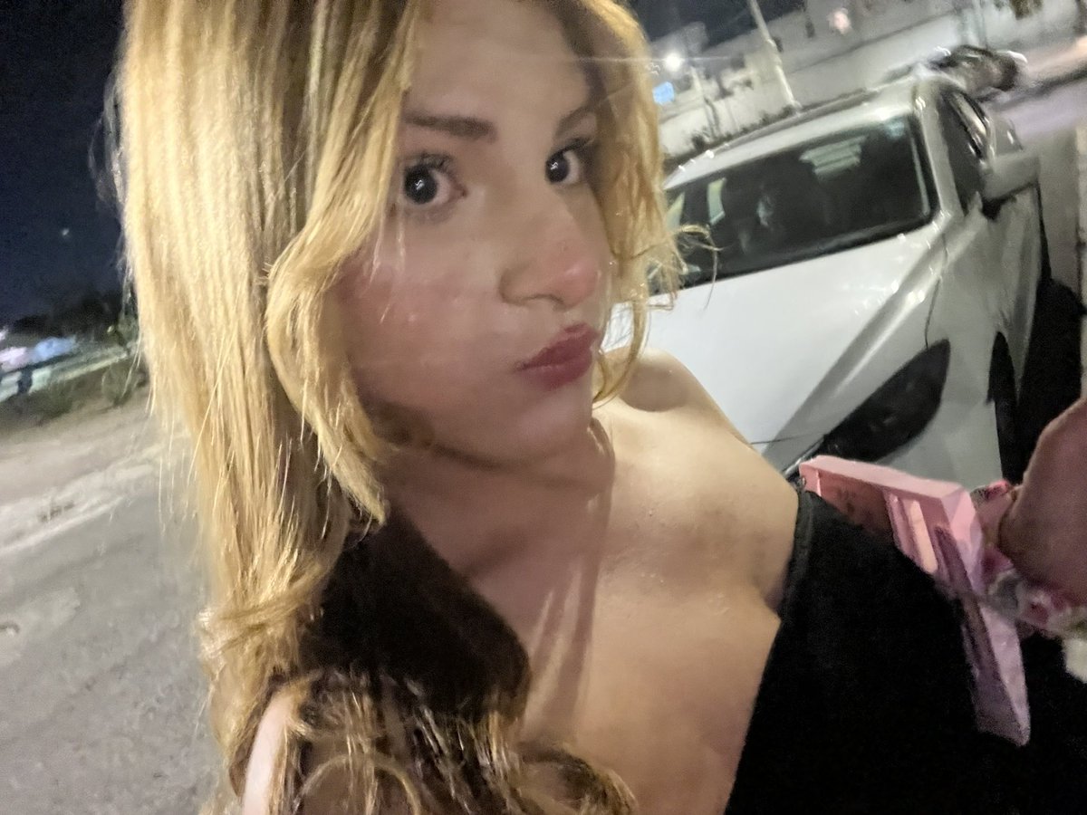 Emma west tweet media