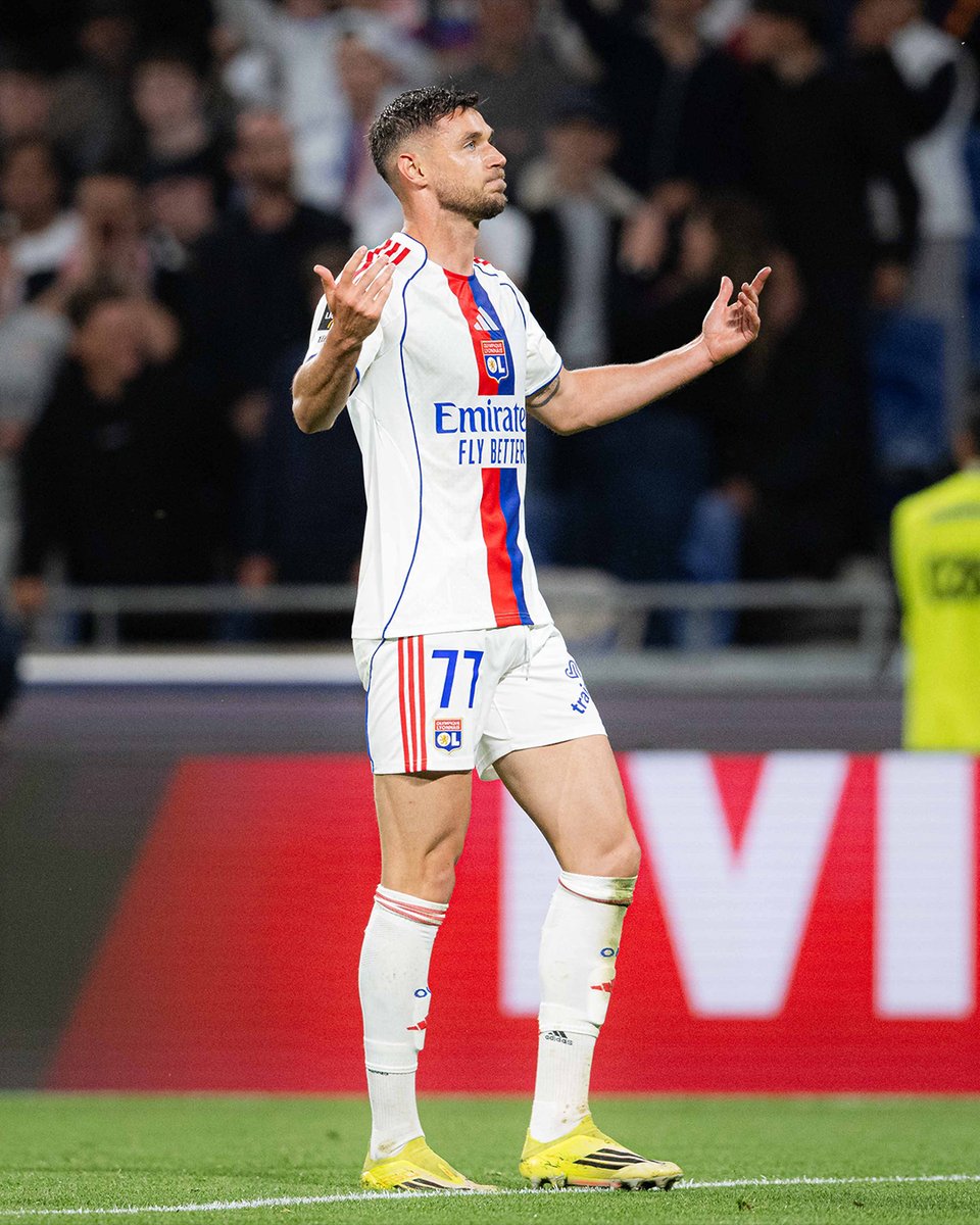 Olympique Lyonnais tweet media