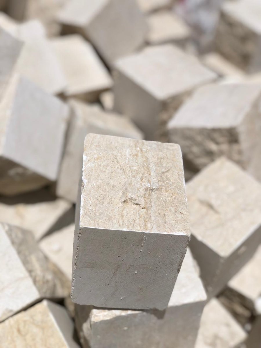Reham2000_SL's tweet photo. Silvia Split Face | Natural Texture, Timeless Appeal

Key Features:
▪ Natural split-face finish with unique texture
▪ Elegant, consistent color range
▪ Suitable for interior &amp; exterior applications

#NaturalStone #StoneCladding #ArchitecturalStone #ExteriorDesign #Interior https://t.co/QNpWHvXbZf