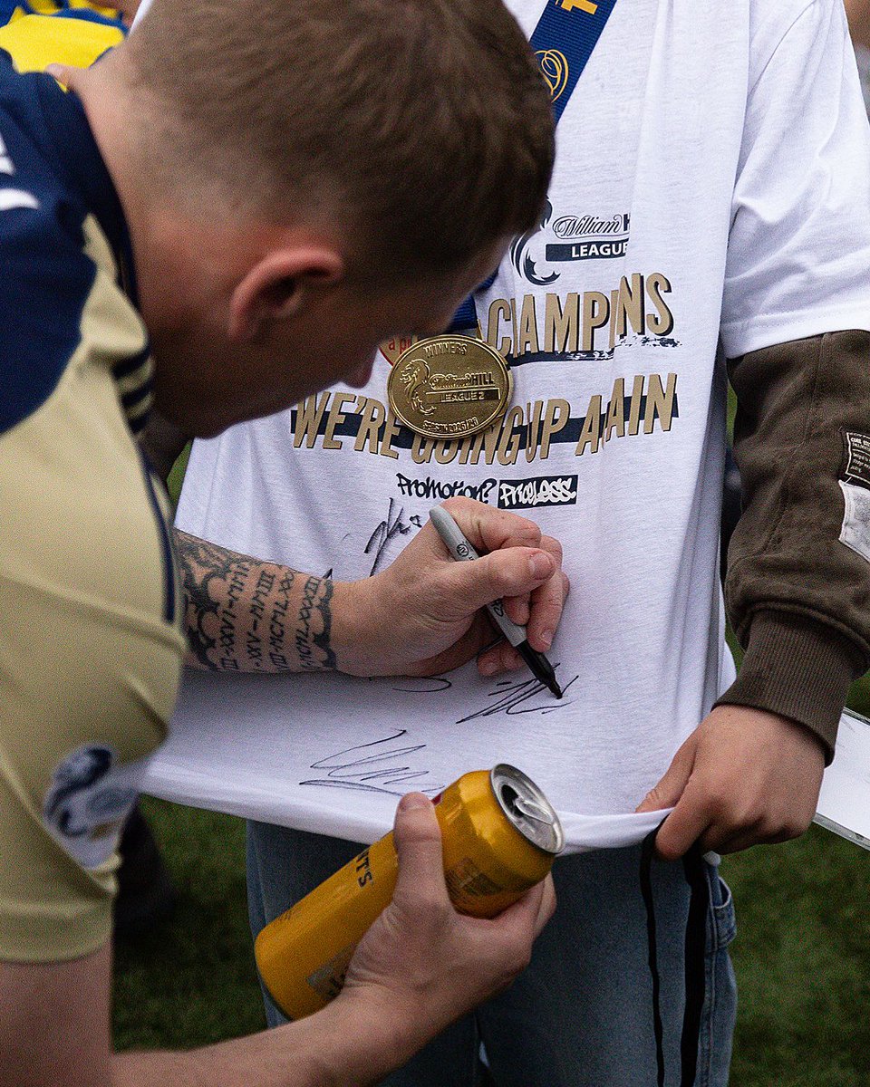officialEKFC's tweet photo. 🖋️ Signing off as a Back-To-Back promoted Champion.

East Kilbride FC can confirm that John Robertson will leave the club upon the expiry of his contract.

Everyone at the club would like to thank Robbo for his 2 &amp; a half years of service &amp; wish him every success for the future. https://t.co/gLGXyv3EOd
