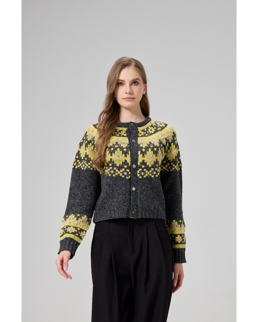 Yuanwo2026's tweet image. Women Traditional Jacquard Knit Sweater ✨
Classic jacquard pattern with a soft wool blend 🌿
🌐 en.intarsiaknitwears.com
📧 simony-yuan@163.com
#fyp #jacquard #knitsweater #womensfashion #winterstyle #cozystyle #fashioninspo #elegantstyle #outfitinspo #knitwear