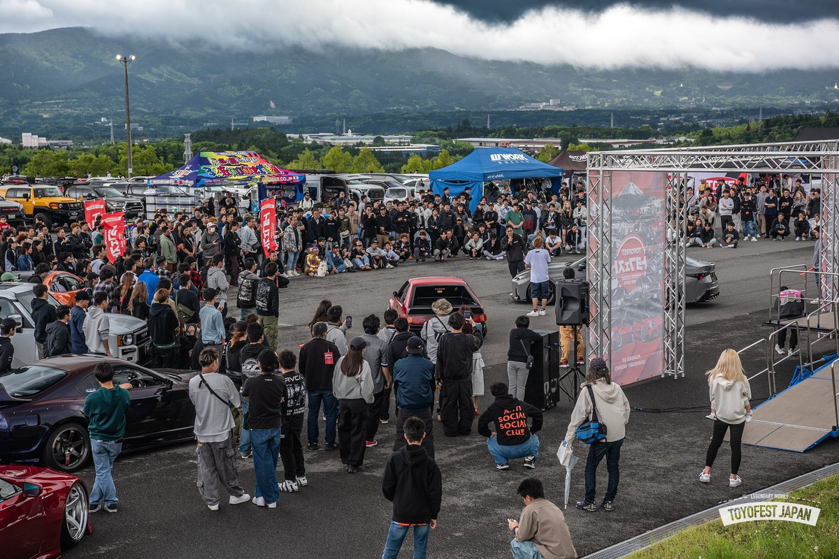 TOYOFEST_JAPAN's tweet photo. 【 明日VIP枠選考結果発表！】
大変長らくお待たせ致しました！
VIP枠へお申し込み頂いた皆様へ
明日選考結果をお送りさせて頂きます！

トヨフェスト今年はとんでもなく規模拡大！
なんと…会場P2・P1の2面使います！
P2ではTOYOFEST 800台！
P1ではGR SUMMIT 400台！
5月30日の富士は本当にヤバい！ https://t.co/5XRsf1JNcG