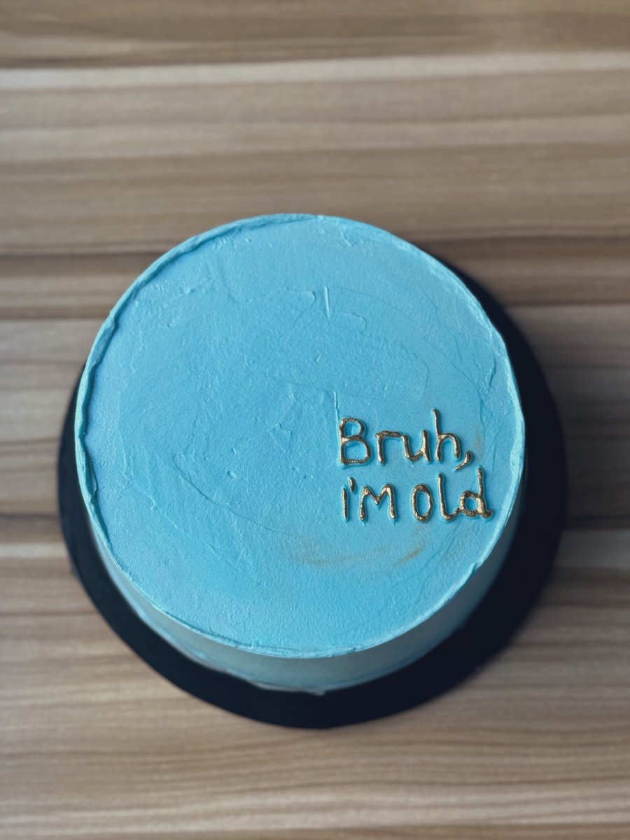 BakedbyE's tweet photo. Dear May celebrants! 

Your birthdays/ milestones deserve to be celebrated in style and taste. 

@BakedbyE helps you curate profile flavors &amp; custom designs that matches your taste buds. 

Click the link in the bio to book us for your next celebration 💜

📍 Surulere, Lagos. https://t.co/yzIU1bX2Q4