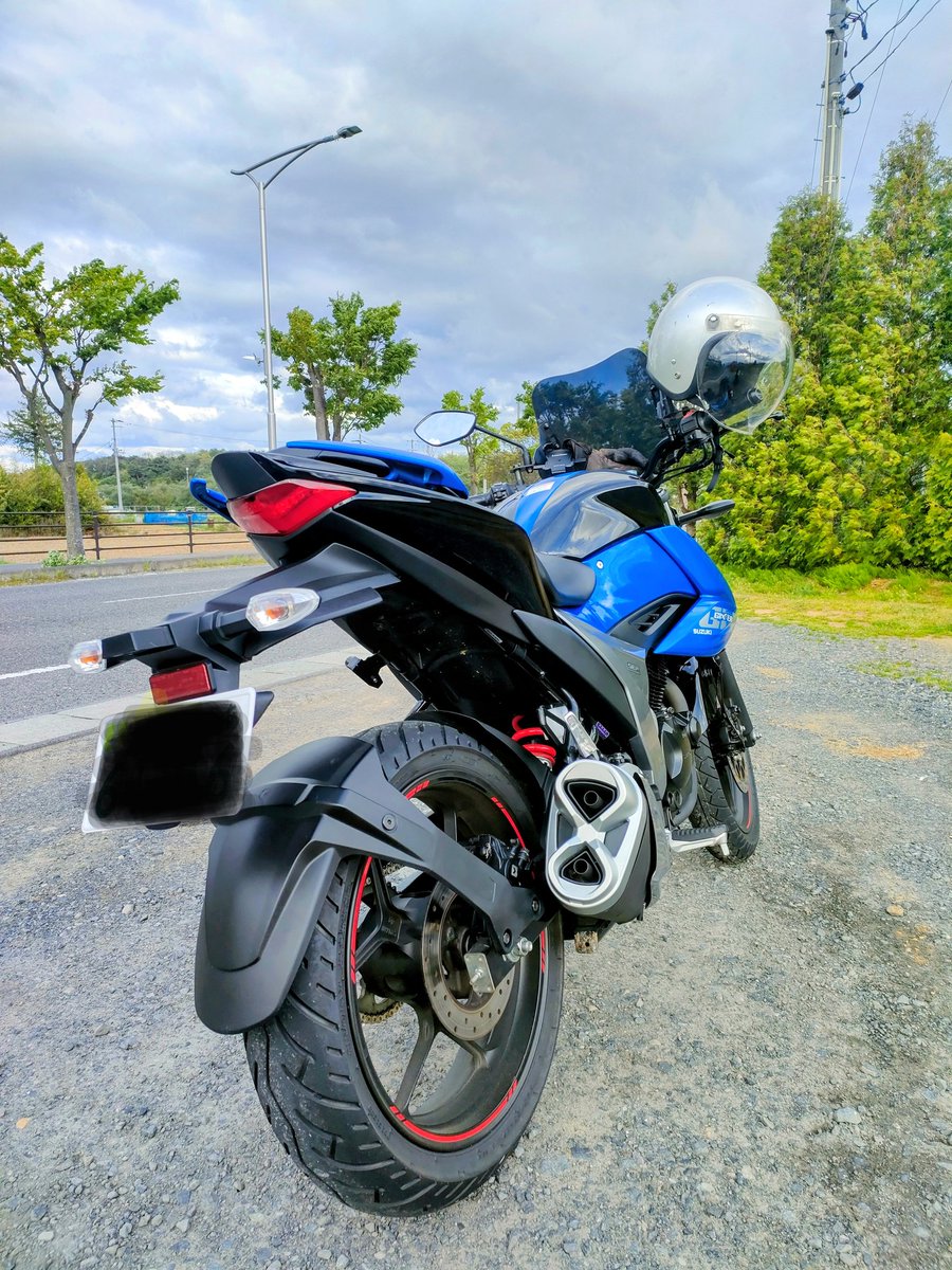 アド tweet media