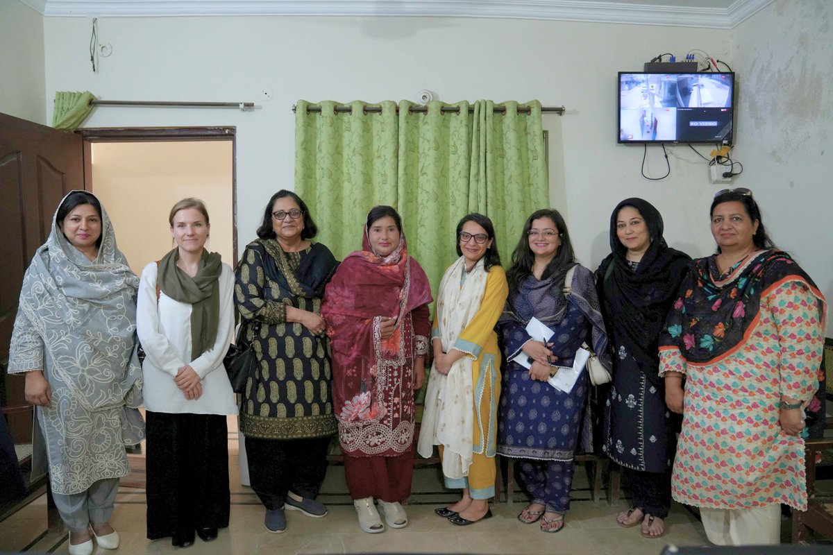 unwomen_pak's tweet image. The @NorwayinPak  team &amp;amp; UN Women Pakistan met the Social Protection Authority in Bahawalpur to advance inclusive social protection systems for women. Stronger partnerships, greater impact.
#ForAllWomenAndGirls
#NorwayinPak #GenderEquality #WomensEconomicEmpowerment