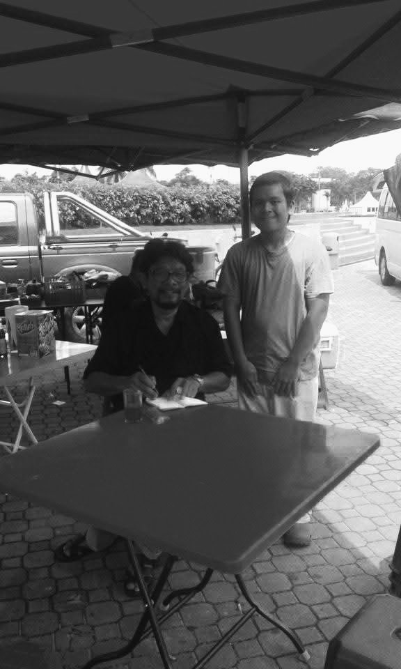 hakimsayednasir's tweet photo. Assalamualaikum wbt dan salam sejahtera 

Saya sebagai peminat Allahyarham ini merakamkan salam Takziah kepada keluarga Jalil Hamid atas pemergian Allahyarham Abdul Jalil Bin Abdul Hamid yang meninggal dunia ditempat tidur beliau jam 12.30 tengahari 4 MEI 2026

Al fatihah https://t.co/TIcnW4Ta7E