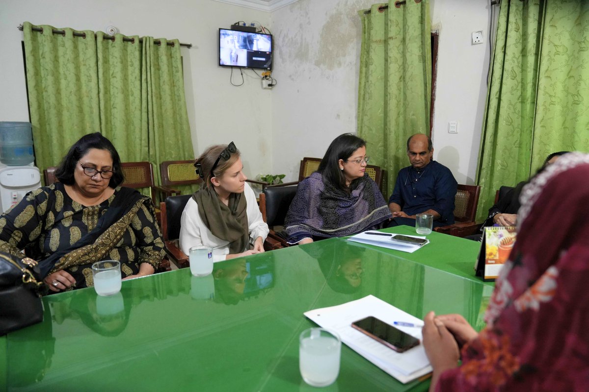 unwomen_pak's tweet image. The @NorwayinPak  team &amp;amp; UN Women Pakistan met the Social Protection Authority in Bahawalpur to advance inclusive social protection systems for women. Stronger partnerships, greater impact.
#ForAllWomenAndGirls
#NorwayinPak #GenderEquality #WomensEconomicEmpowerment