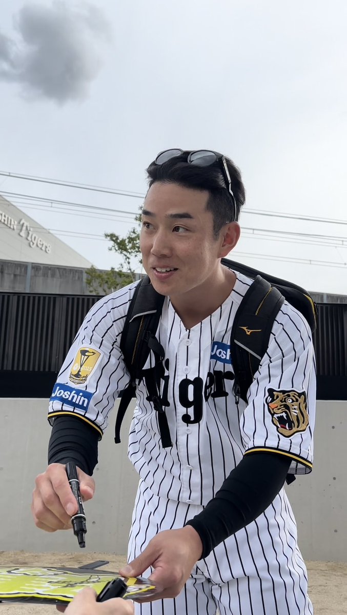 すけかに tweet media