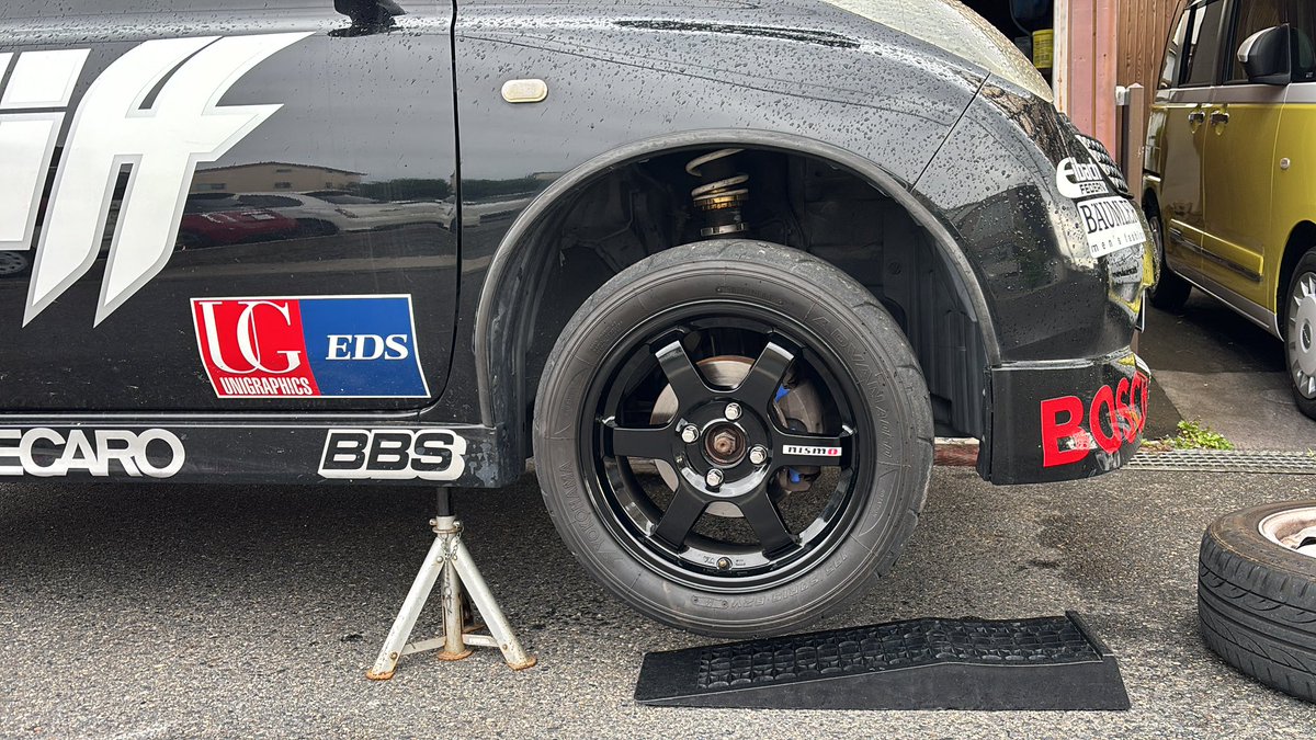 MARCHMEISTER13's tweet photo. 黒ボディに黒のTE37も良いね！ https://t.co/Rb2x61MCEq