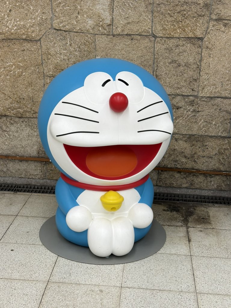 むらちょ tweet media