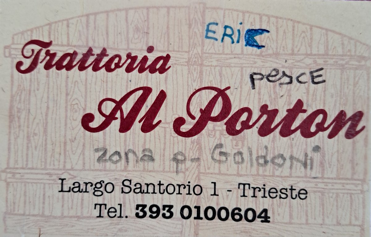 VanessaSantoni's tweet image. Trattoria di pesce AL PORTON (Eric), largo Santorio 1, #Trieste (zona pz Goldoni).
Ex paninoteca Guerino ante 2000!
Cena #27febbraio io, Davide, Hasan, Müge.
Tocai della casa; antipasto misto freddo + cubi pescespada; filetto d'orata allevata + patate; millefoglie frutti di bosco